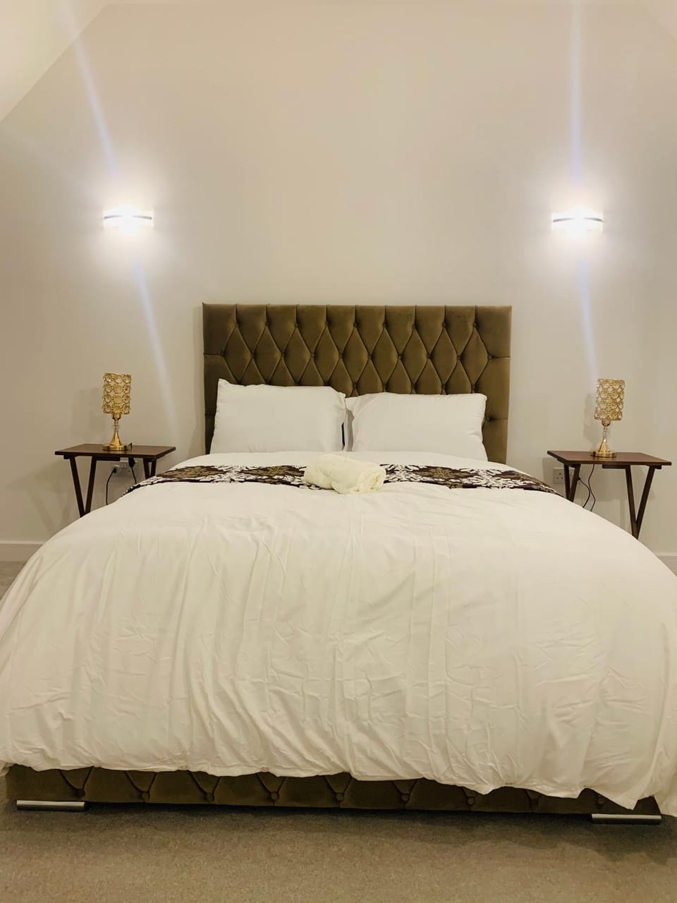 Deluxe En suite Bedroom with free on site parking Vacation rental in Aylesbury Vale