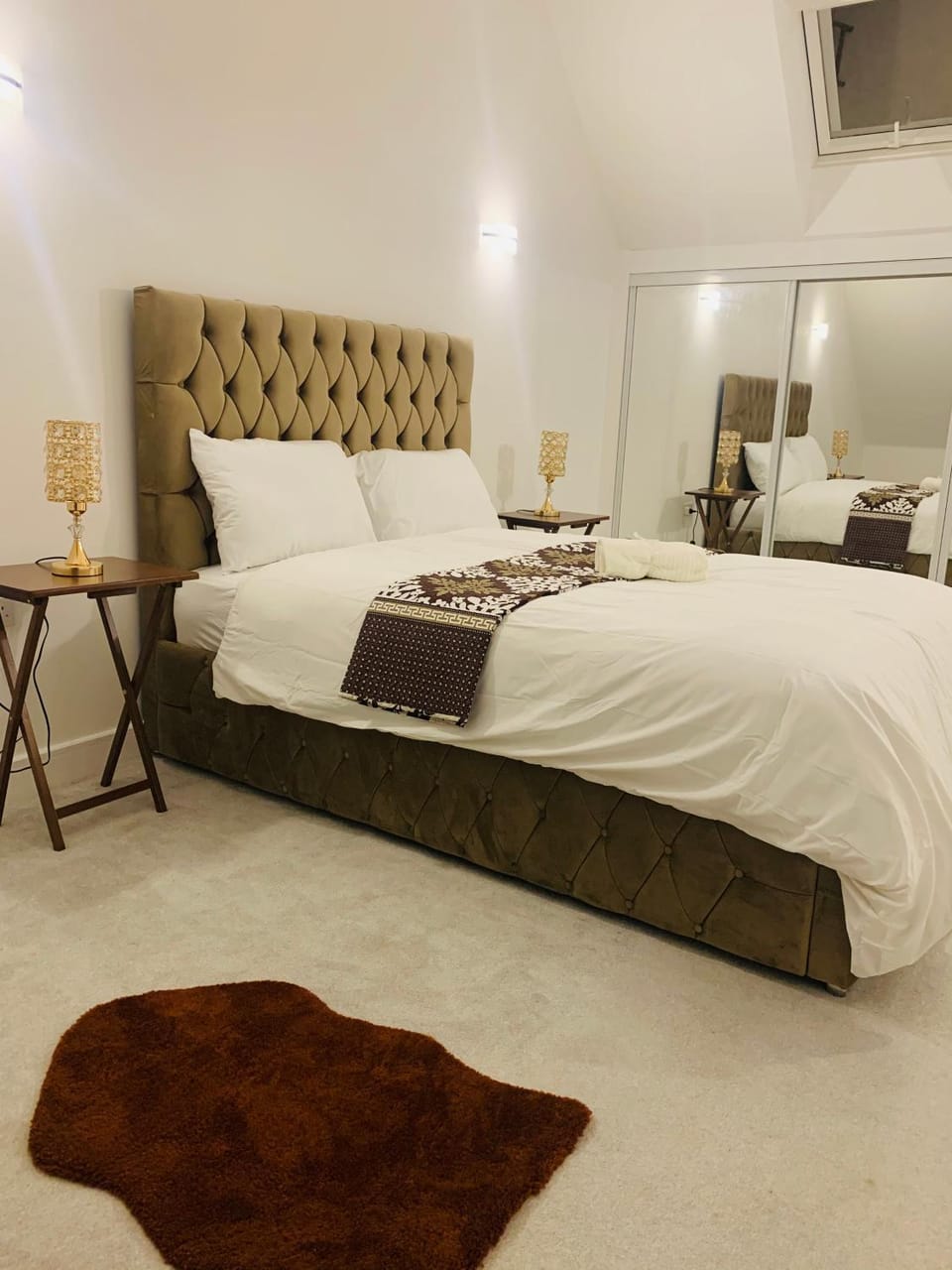 Deluxe En suite Bedroom with free on site parking Vacation rental in Aylesbury Vale