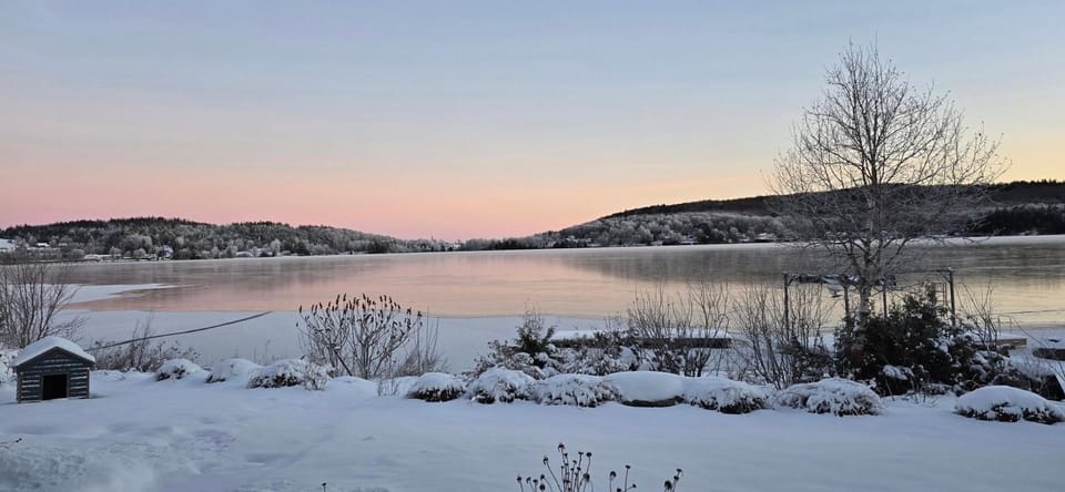Day, Natural landscape, Winter, Lake view, Mountain view