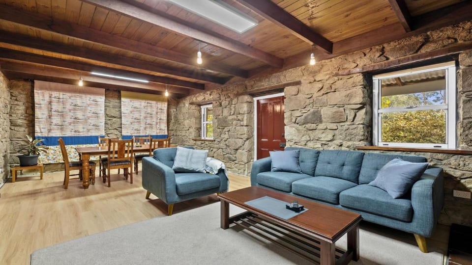 Granite Cottage House in Beechworth