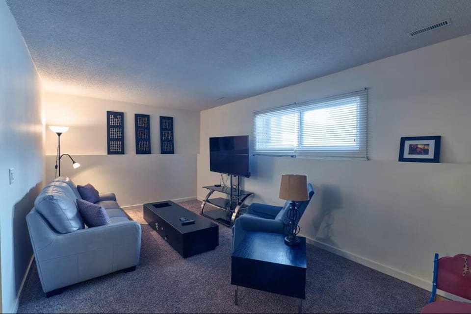 TV and multimedia, Living room, Seating area