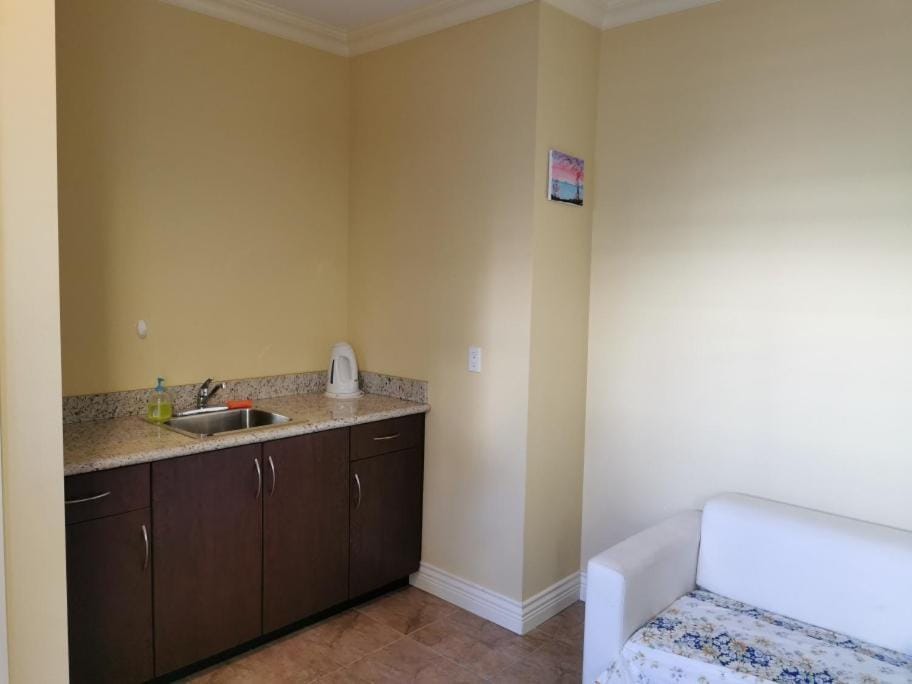 Kitchen or kitchenette, Photo of the whole room