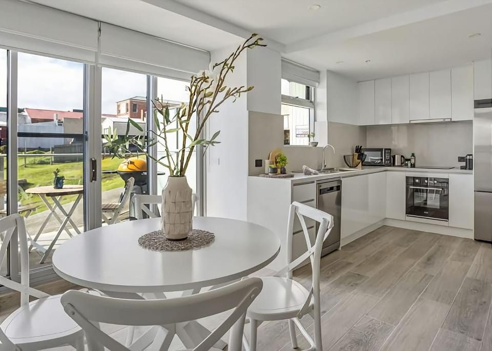Salt 4 Getaway Luxury for 2 Apartment in Melbourne Road