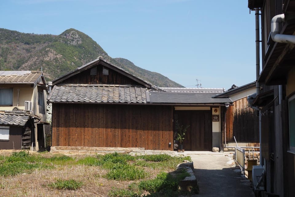 岡邸 Apartment in Japan