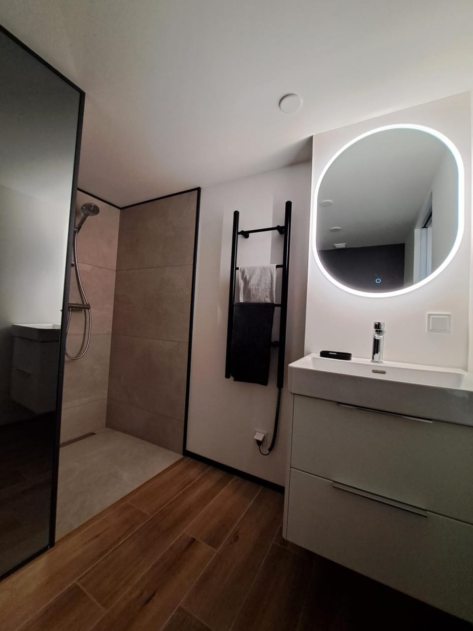 Shower, Bathroom