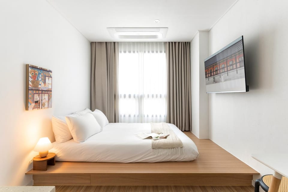 Urbanstay Boutique Ikseon Apartment in Seoul