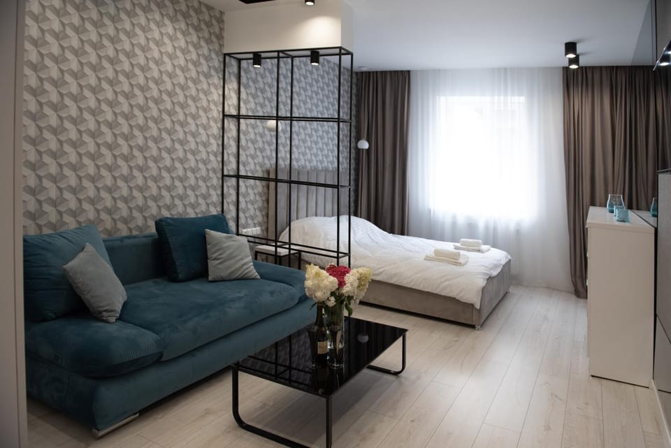 Bed, Living room, Bedroom, flat iron, internet