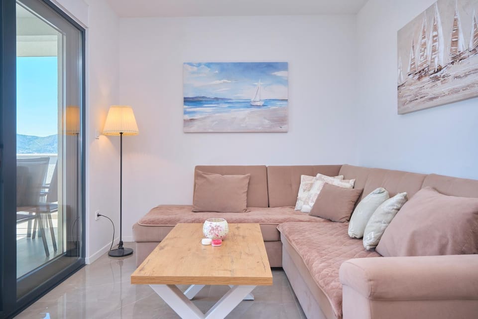 Balcony/Terrace, Living room, Sea view