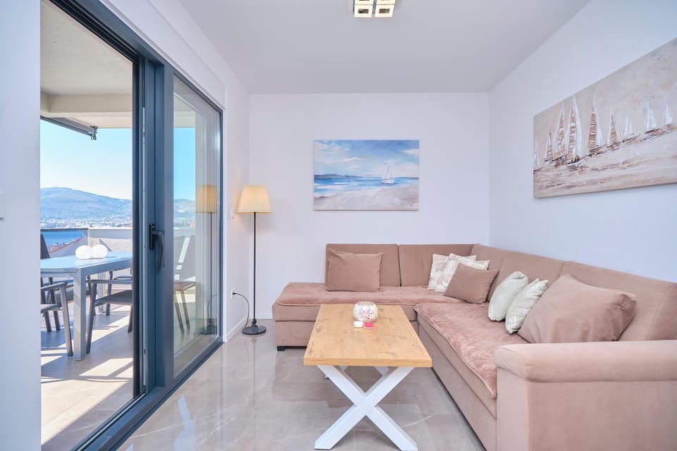 Balcony/Terrace, Living room, Sea view
