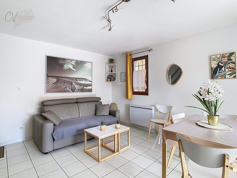 Petit coin de paradis dans résidence avec piscine House in Vias