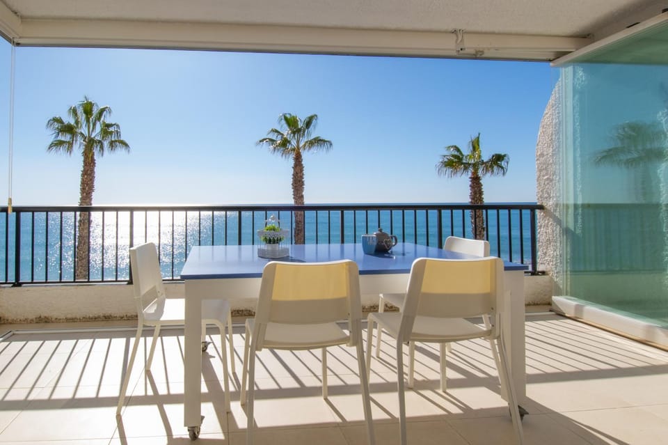 Natural landscape, View (from property/room), Balcony/Terrace, Beach, Sea view