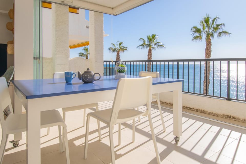 Natural landscape, View (from property/room), Balcony/Terrace, Landmark view, Sea view