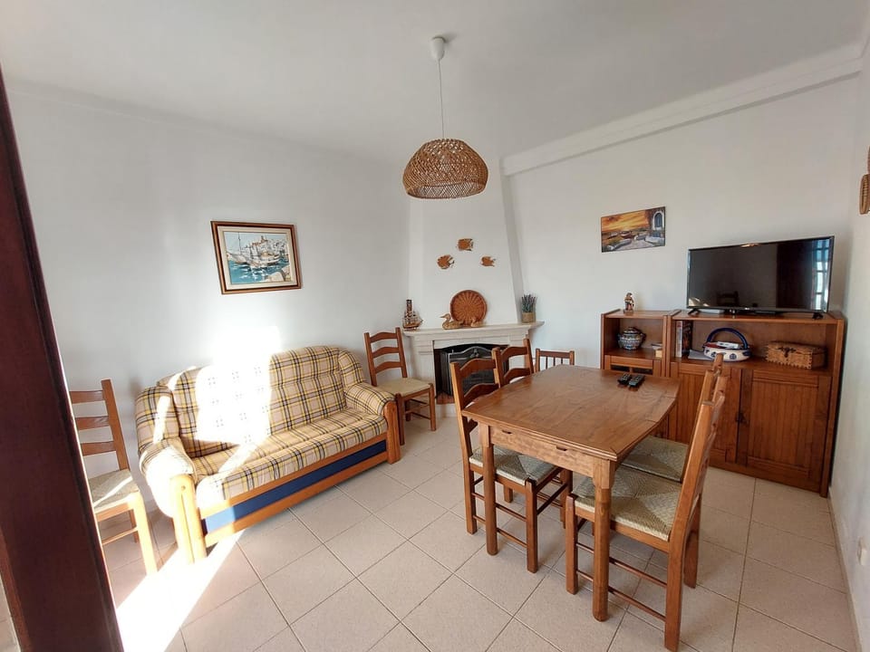 TV and multimedia, Dining area