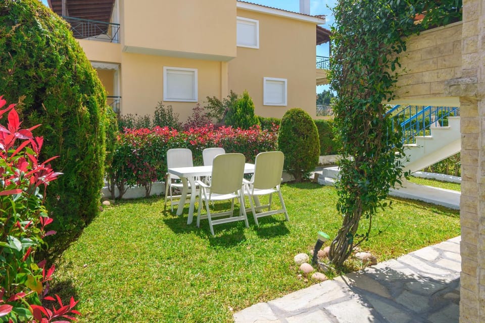 Garden, Garden view