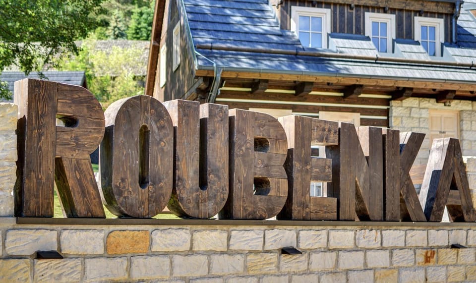 Roubenka pod Troskami Apartment in Lower Silesian Voivodeship
