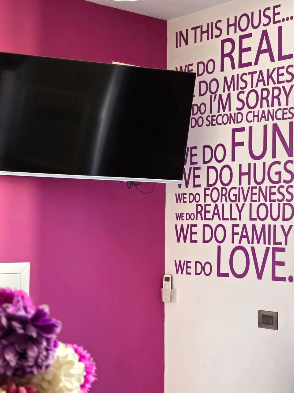 Communal lounge/ TV room, TV and multimedia, Evening entertainment