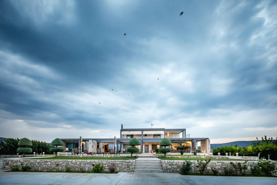 Gravaris House Apartment in Argolis, Greece