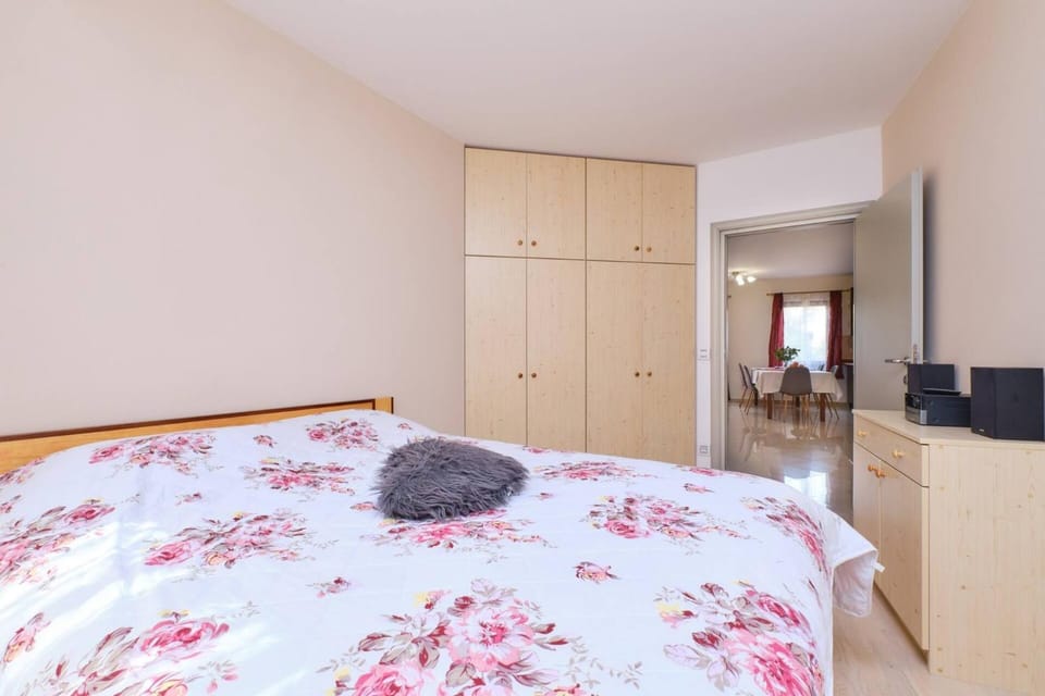 Bed, Bedroom, wardrobe