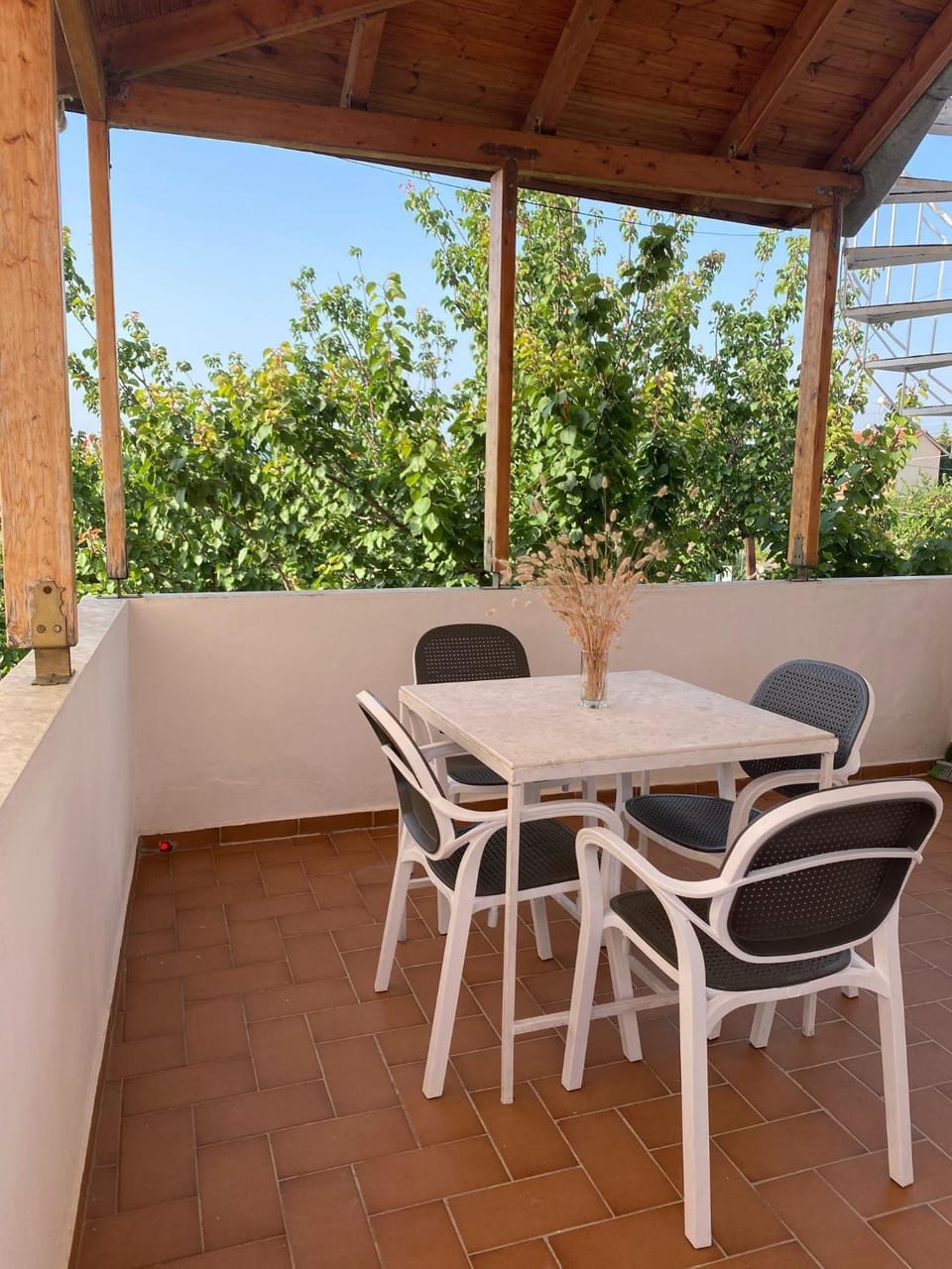 View (from property/room), Balcony/Terrace, Seating area