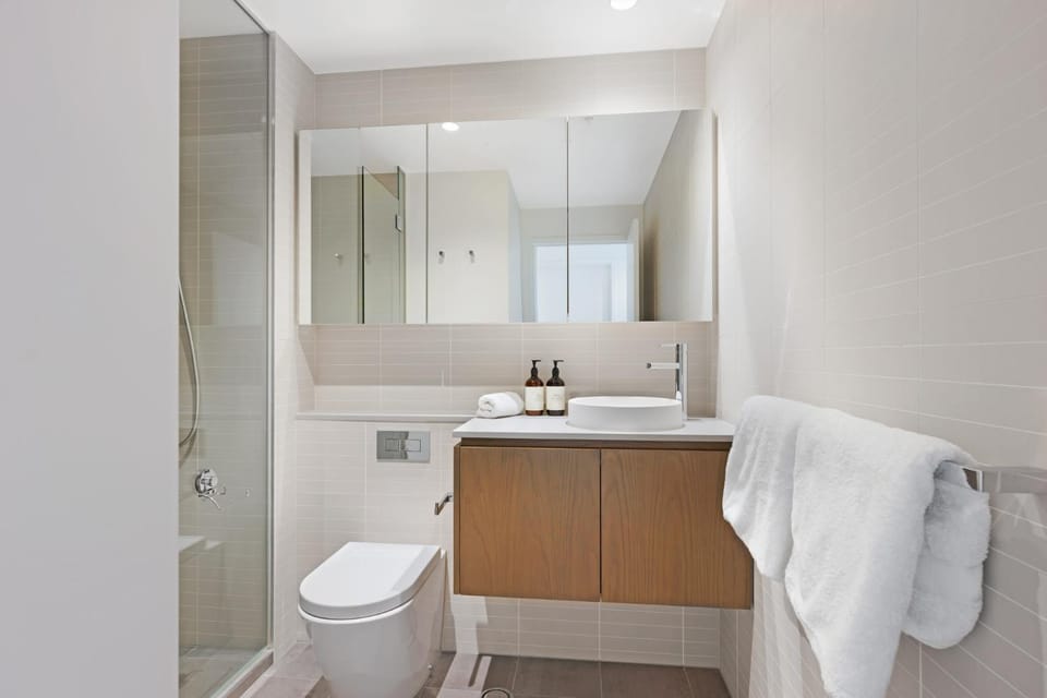 Luxury overlooking the Yarra - 01663 Apartment in Abbotsford