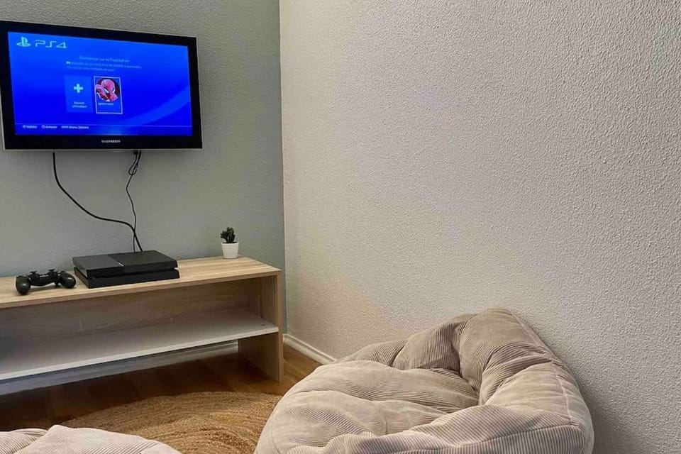 Le StayBussy - Duplex proche Disneyland & Paris Apartment in Bussy-Saint-Georges