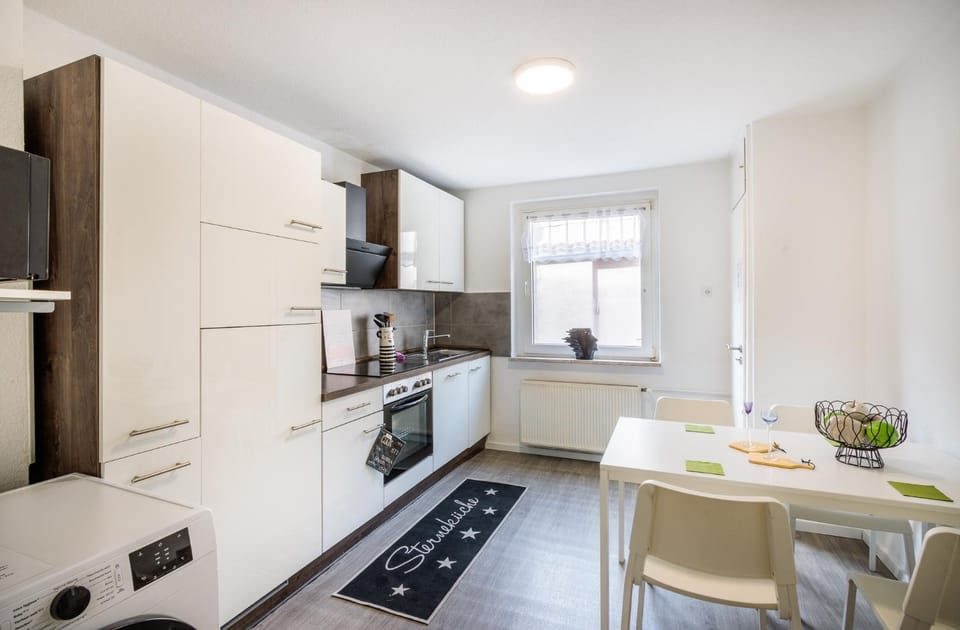 Kitchen or kitchenette, Dining area, dishwasher, oven, stove, toaster