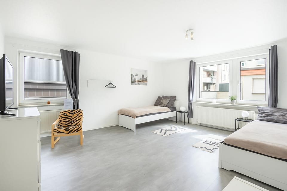 Bed, Photo of the whole room, Seating area, Bedroom