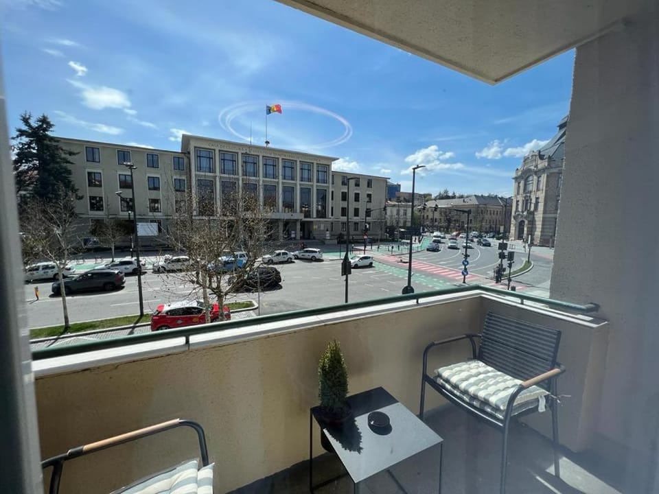 Day, Neighbourhood, View (from property/room), Balcony/Terrace, Balcony/Terrace, City view