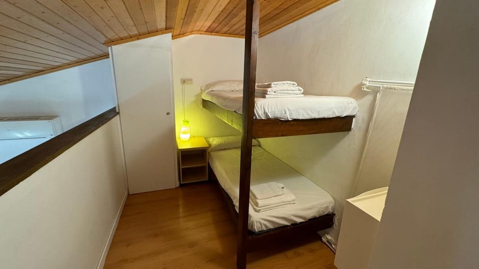 Bedroom, wardrobe