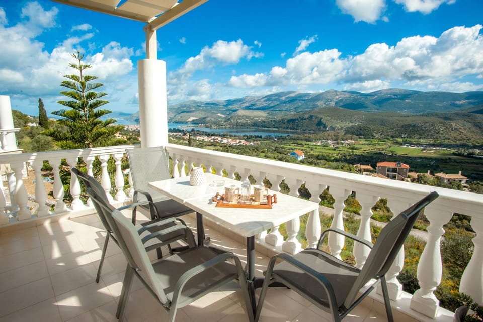 Nikos Apartments Spacious and Panoramic Apartment in Cephalonia