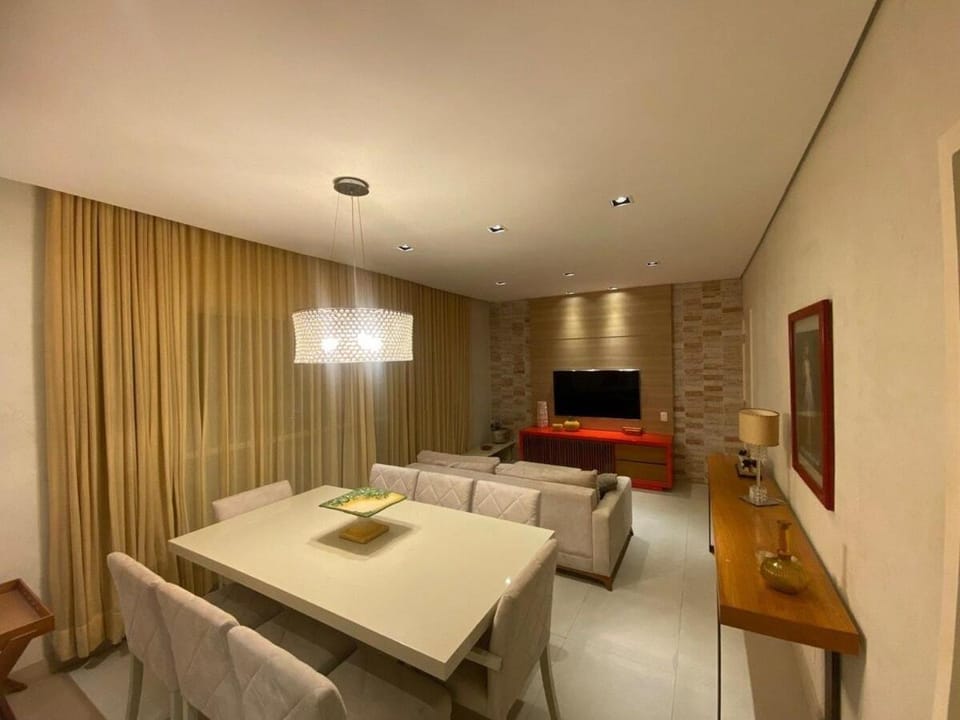 Communal lounge/ TV room, TV and multimedia, Living room, Dining area