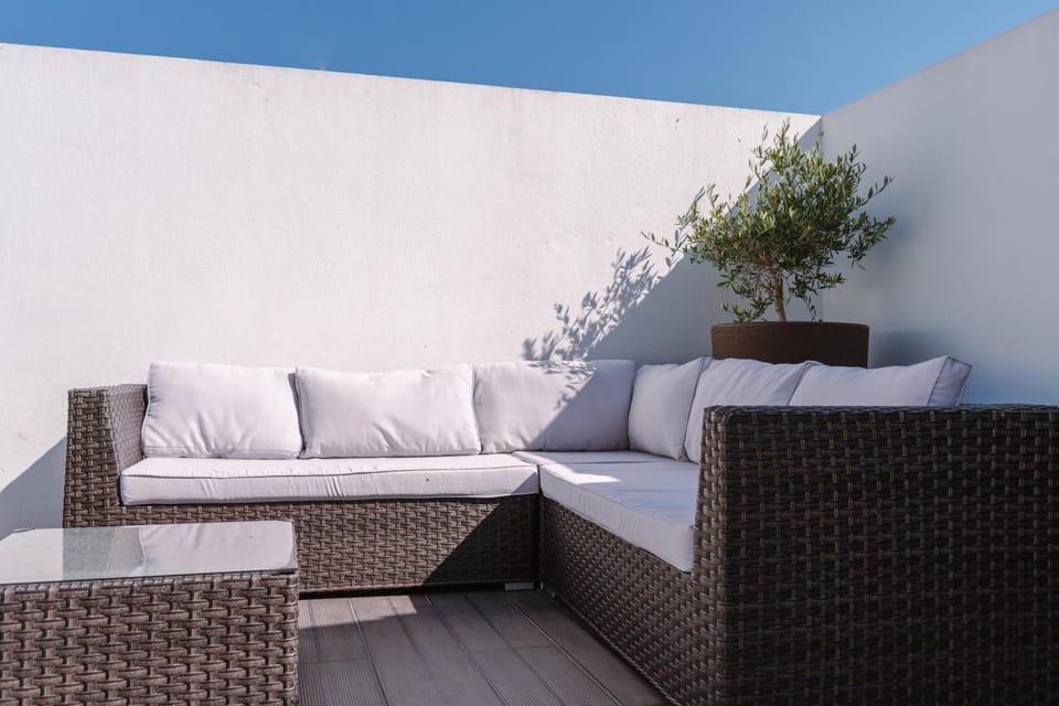 Retiro da Atafona Beach Pool House White House in Aveiro District, Portugal