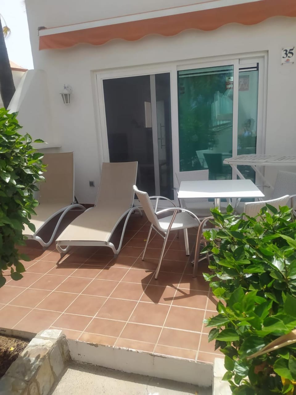Balcony/Terrace, sunbed