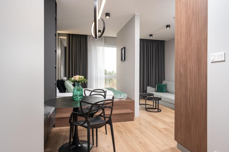 Photo of the whole room, Dining area, Bedroom