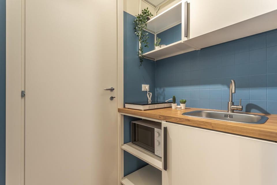 Kitchen or kitchenette, Kitchen or kitchenette, minibar