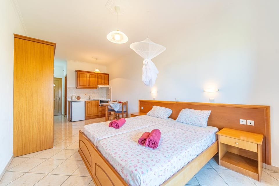 Property building, Living room, Bedroom