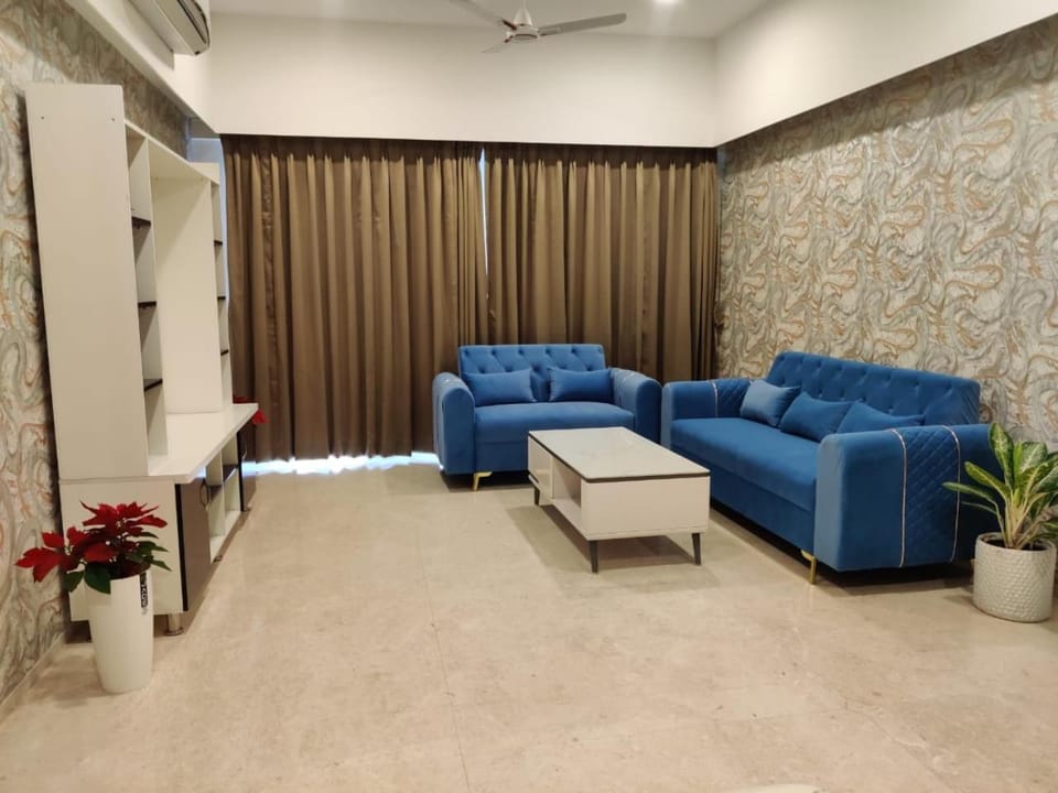 Seandee - Lush Private Rooms in Viman Nagar Bed and Breakfast in Pune