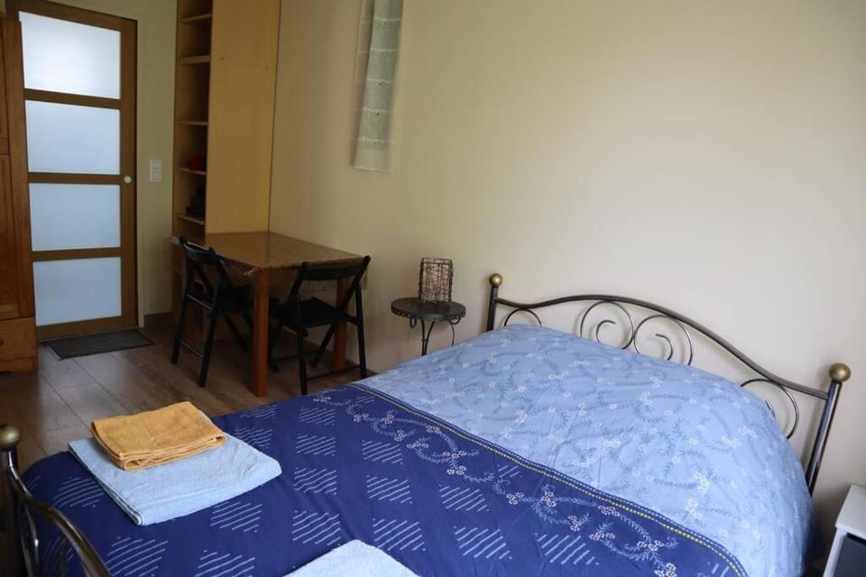 Studio indépendant sur jardin proche Lorient Apartment in Finistere