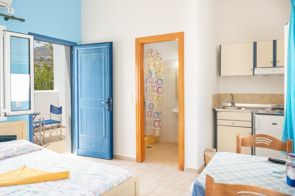 Property building, Living room, Bedroom