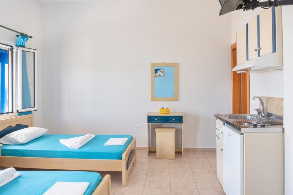 Property building, Living room, Bedroom