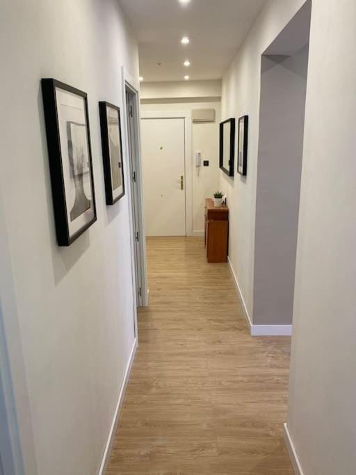 176A Apto Moderno de 3 habitaciones by R2R Consulting Apartment in Gijón