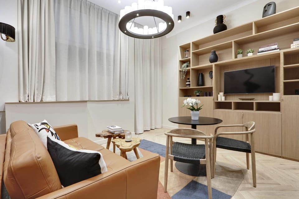 Communal lounge/ TV room, TV and multimedia, Living room, Seating area