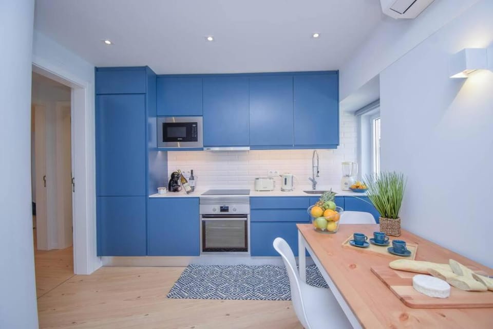 Charming Seaside Apartment - 1 min from the beach Apartment in Cascais