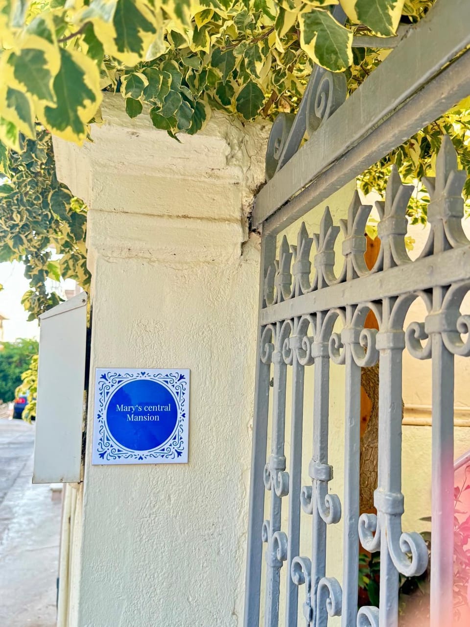 Marys Central Beachside Mansion House in Lasithi