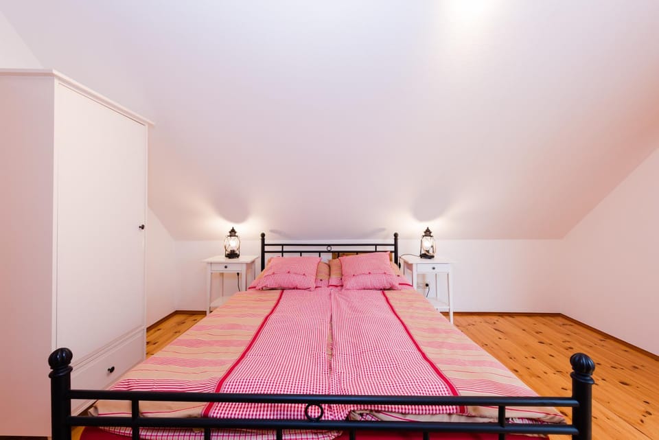 Landhaus Greetsiel am Hafen "Kapitänsbrücke II" Apartment in Norden