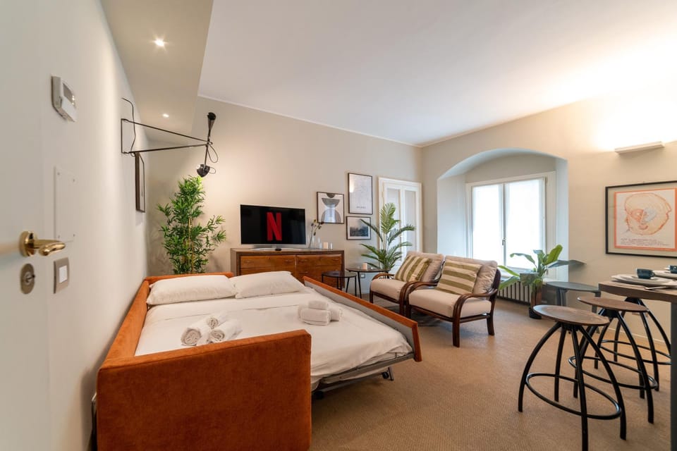 Communal lounge/ TV room, TV and multimedia, Living room