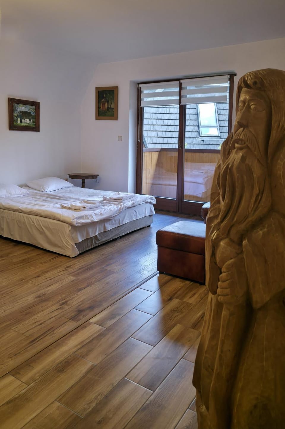 Bed, Photo of the whole room
