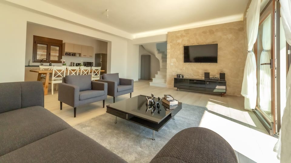 TV and multimedia, Living room, Seating area