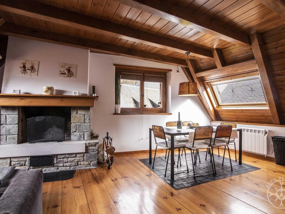 CASA REINA de Alma de Nieve House in Catalonia