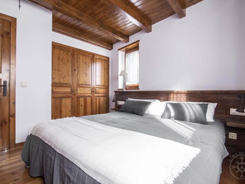 CASA REINA de Alma de Nieve House in Catalonia